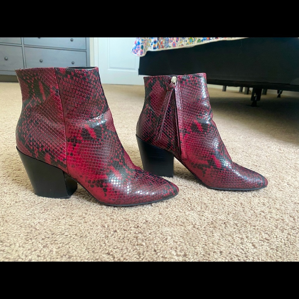 Dolce Vita Booties